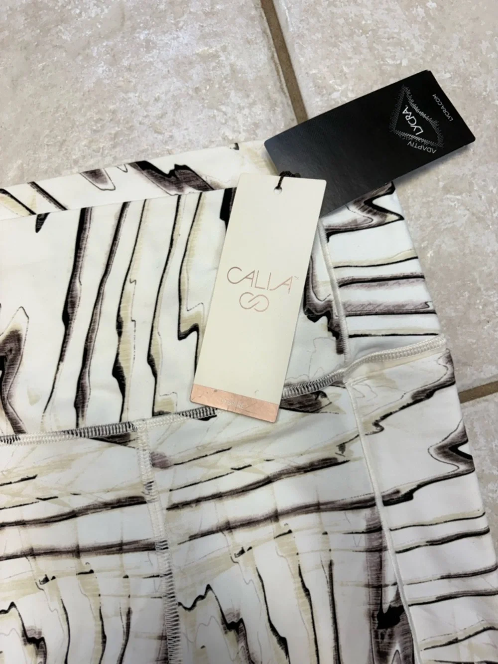Calia
Abstract Print High-Waist Women's Leggings - White/Brown/Black - Picture 2 of 5